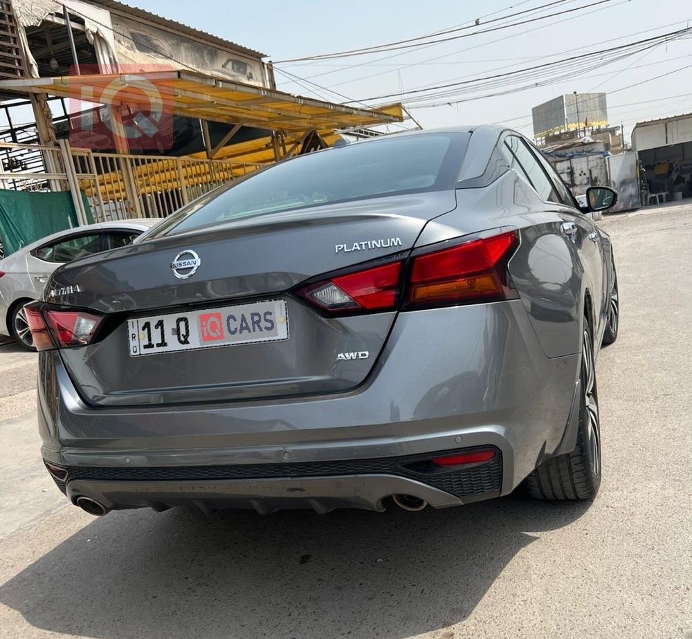 نيسان ألتيما